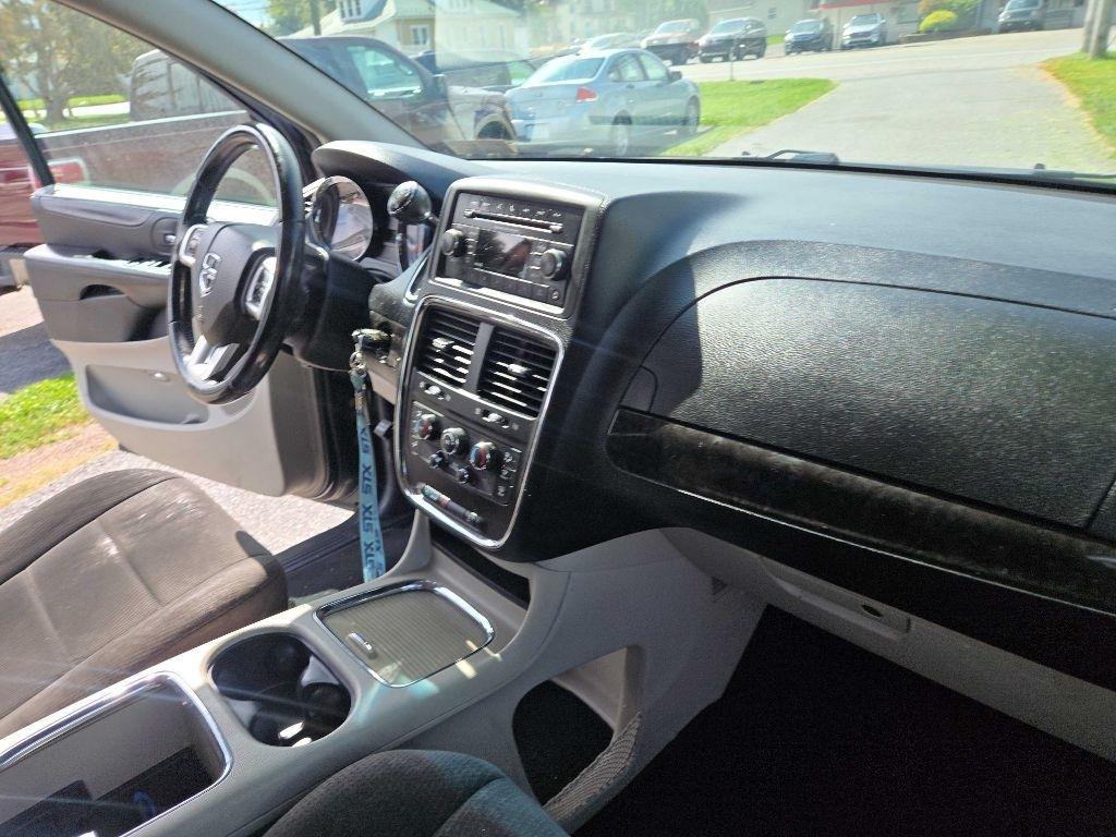 Dodge Grand Caravan SXT 2012