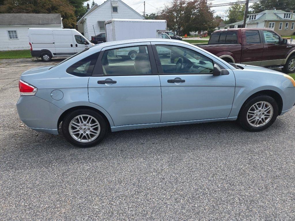 Ford Focus SE Sedan 2009