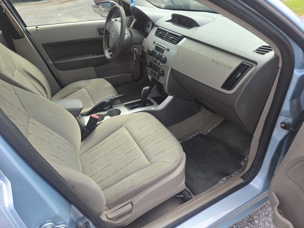 Ford Focus SE Sedan 2009