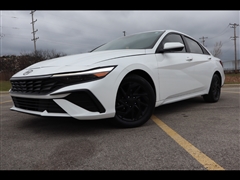 2024 Hyundai Elantra 