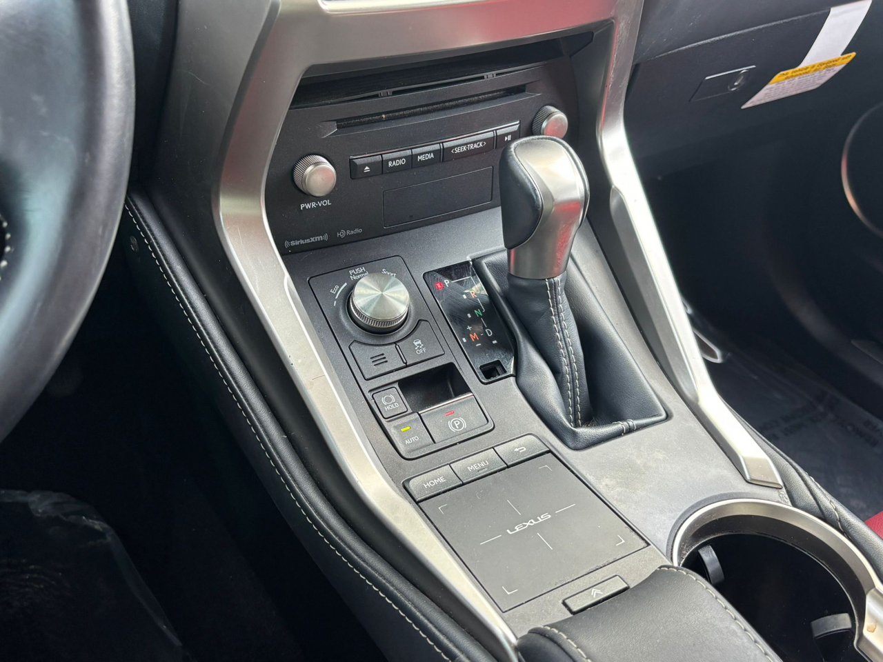 Lexus NX 300 Luxury 2021