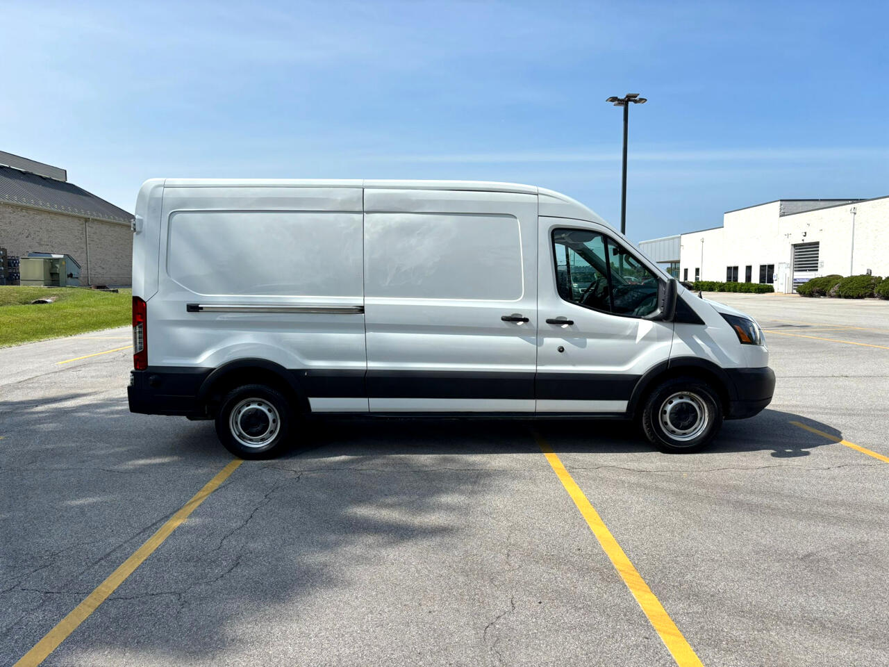 2019 Ford Transit Van photo 3