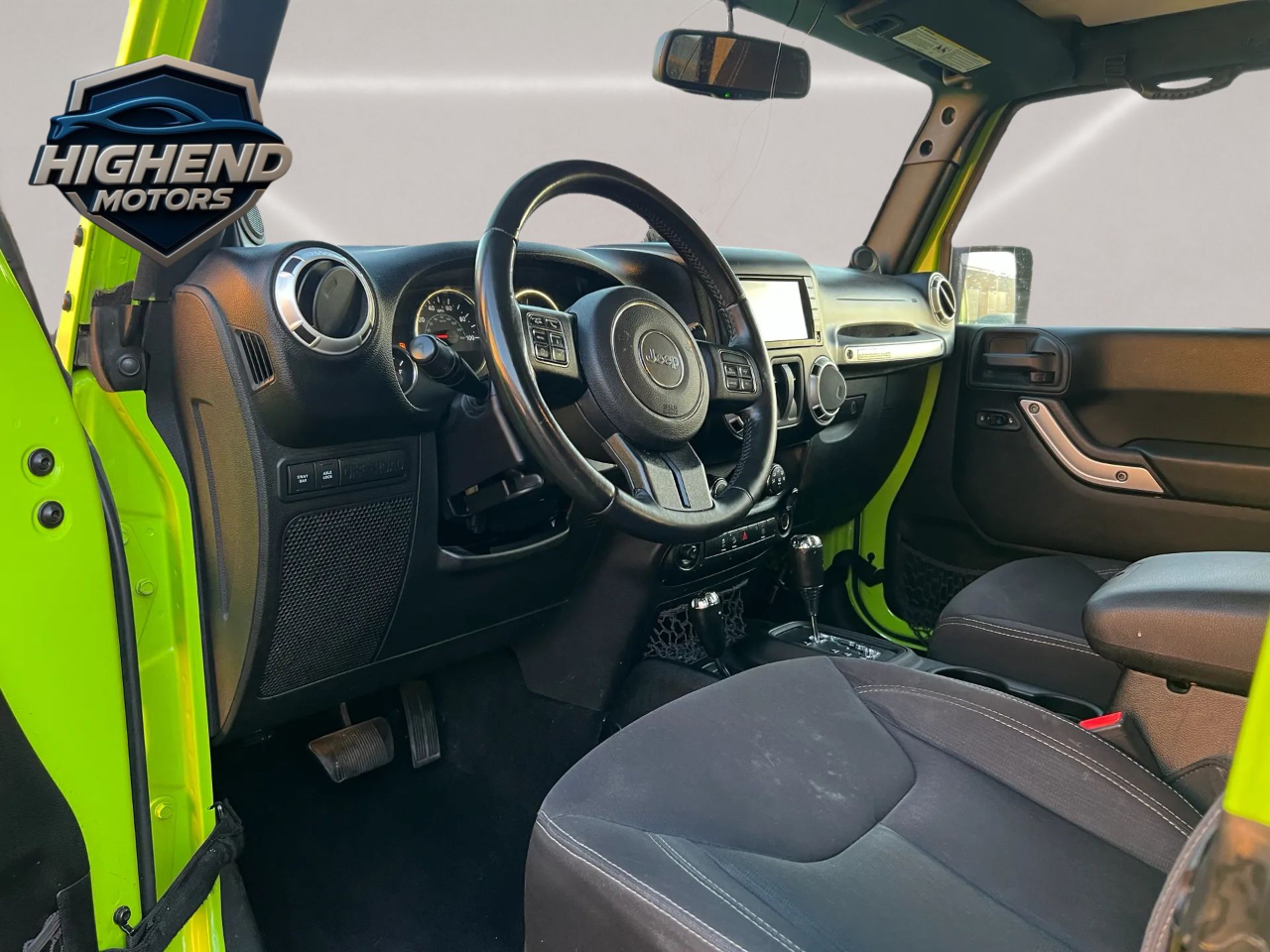 2013 Jeep Wrangler Rubicon photo 13