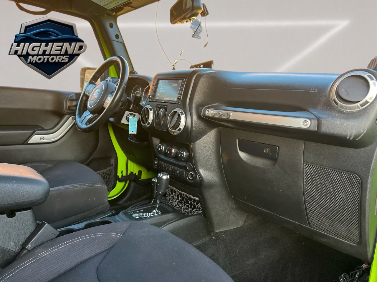 2013 Jeep Wrangler Rubicon photo 19