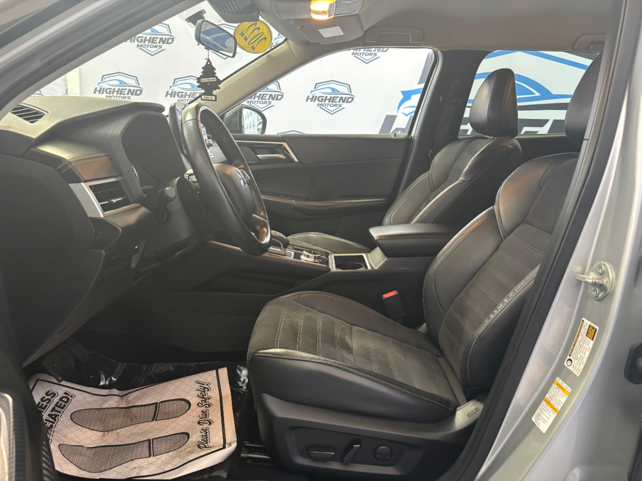 Mitsubishi Outlander SE AWD 2022