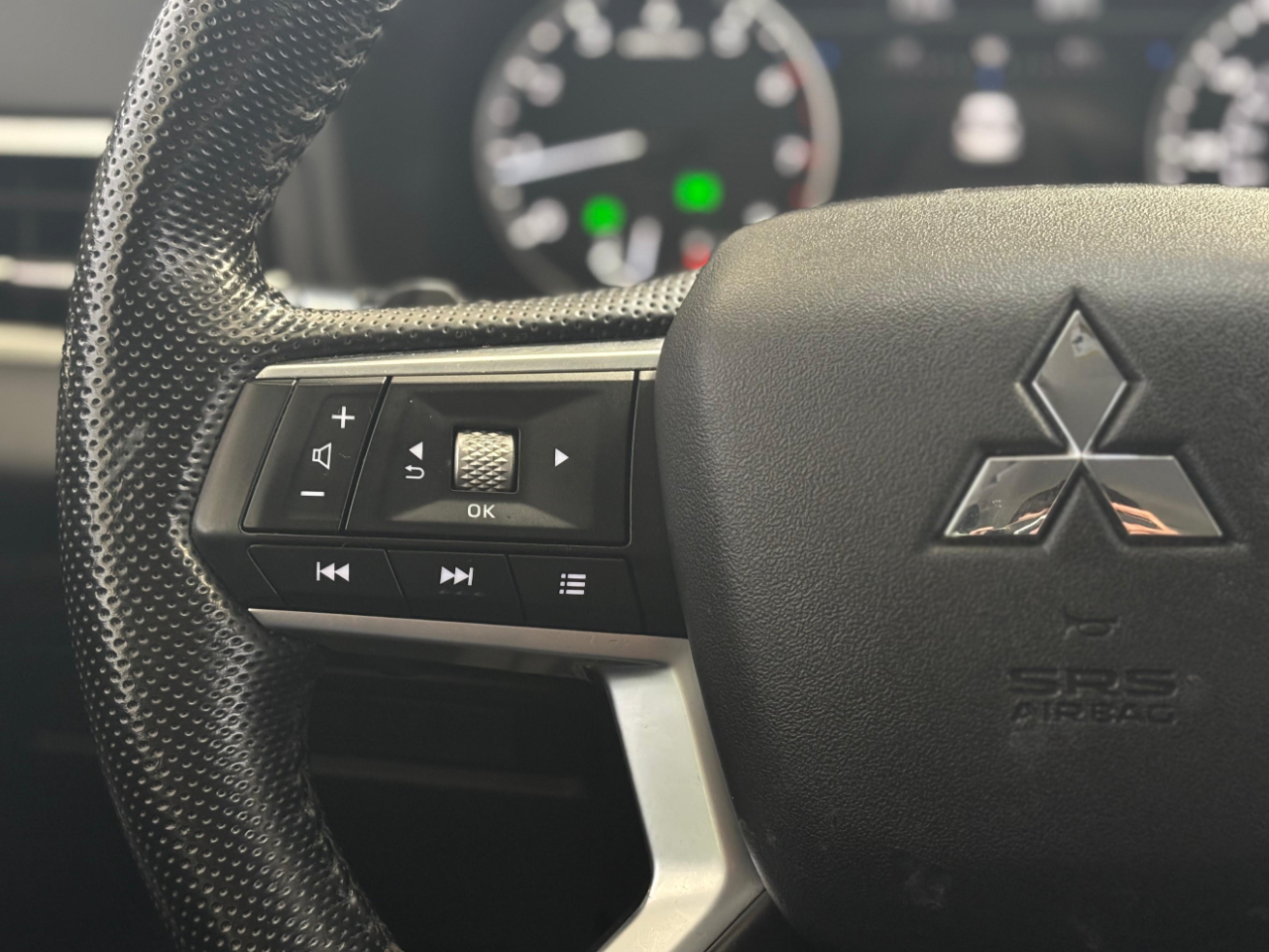 Mitsubishi Outlander SE AWD 2022