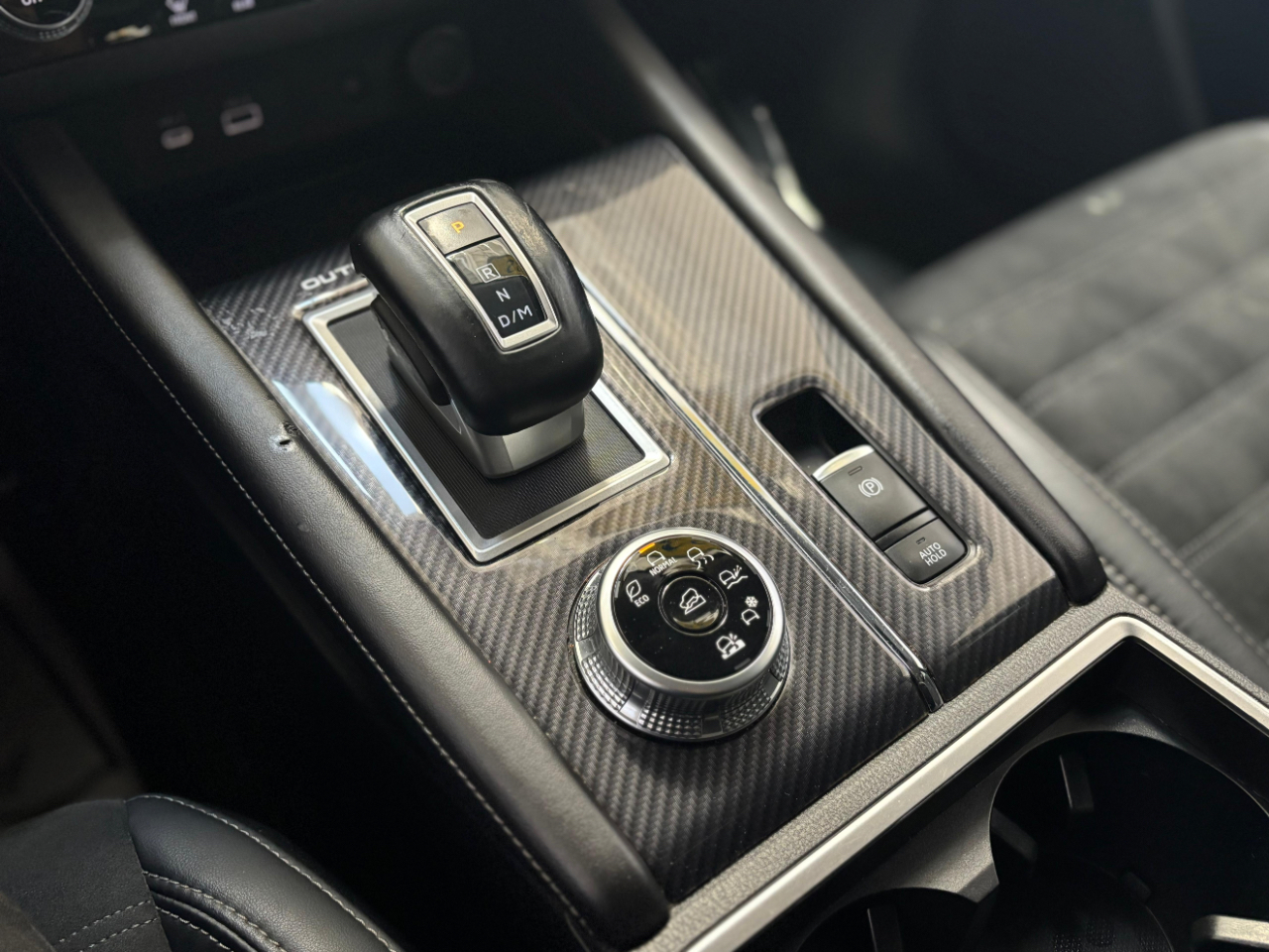 Mitsubishi Outlander SE AWD 2022