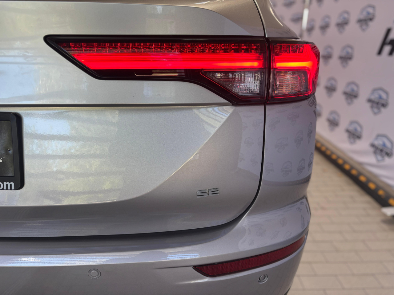 Mitsubishi Outlander SE AWD 2022