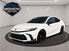 2025 Toyota Camry Hybrid 