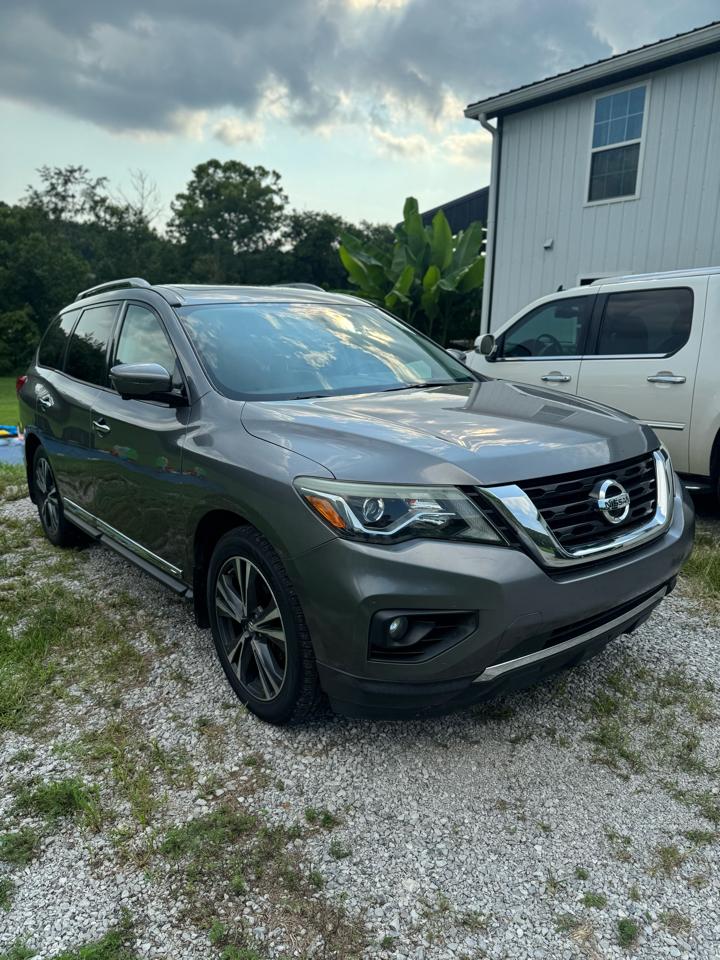 Nissan Pathfinder Platinum 4WD 2017