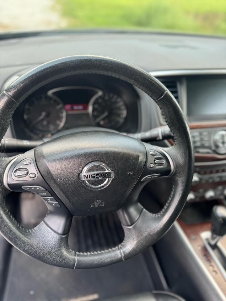 Nissan Pathfinder Platinum 4WD 2017