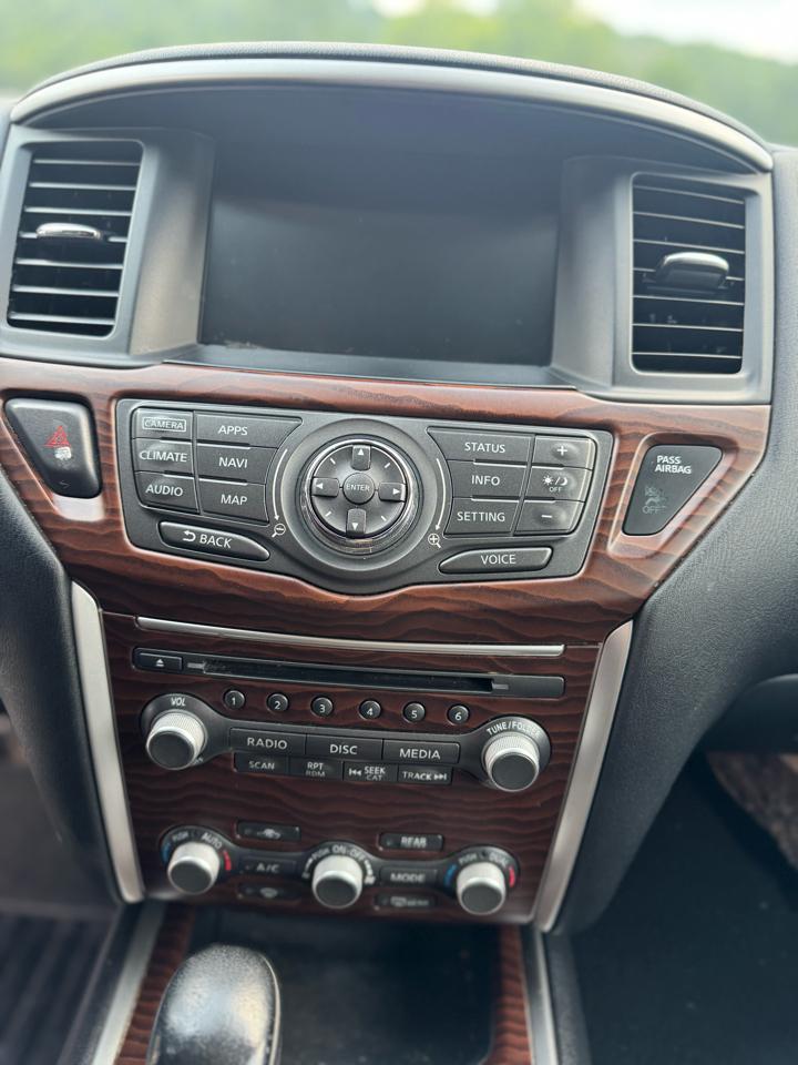 Nissan Pathfinder Platinum 4WD 2017