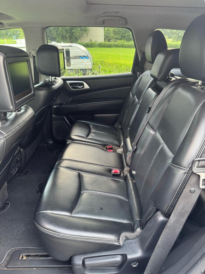Nissan Pathfinder Platinum 4WD 2017