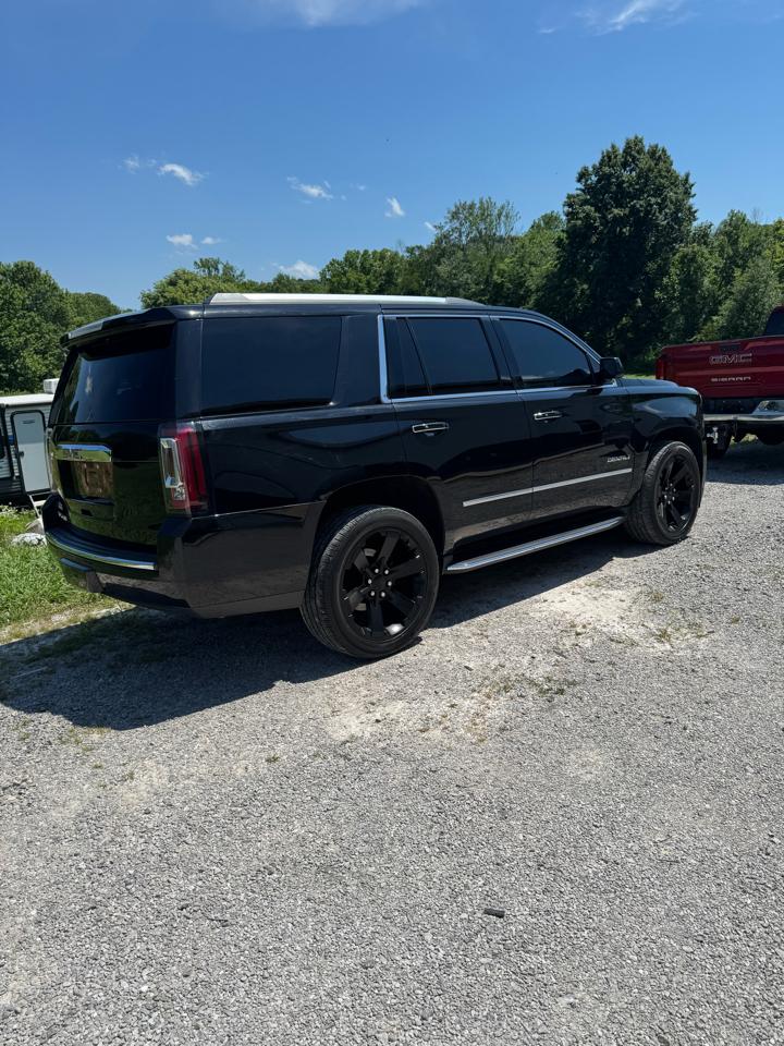 GMC Yukon Denali 4WD 2017
