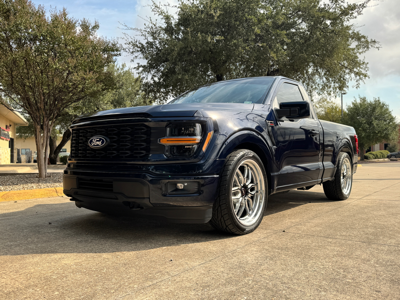 Ford F-150 XL 4WD Reg Cab 6.5' Box 2024 Ford F-150 XL 4WD Reg Cab 6.5' Box 2024