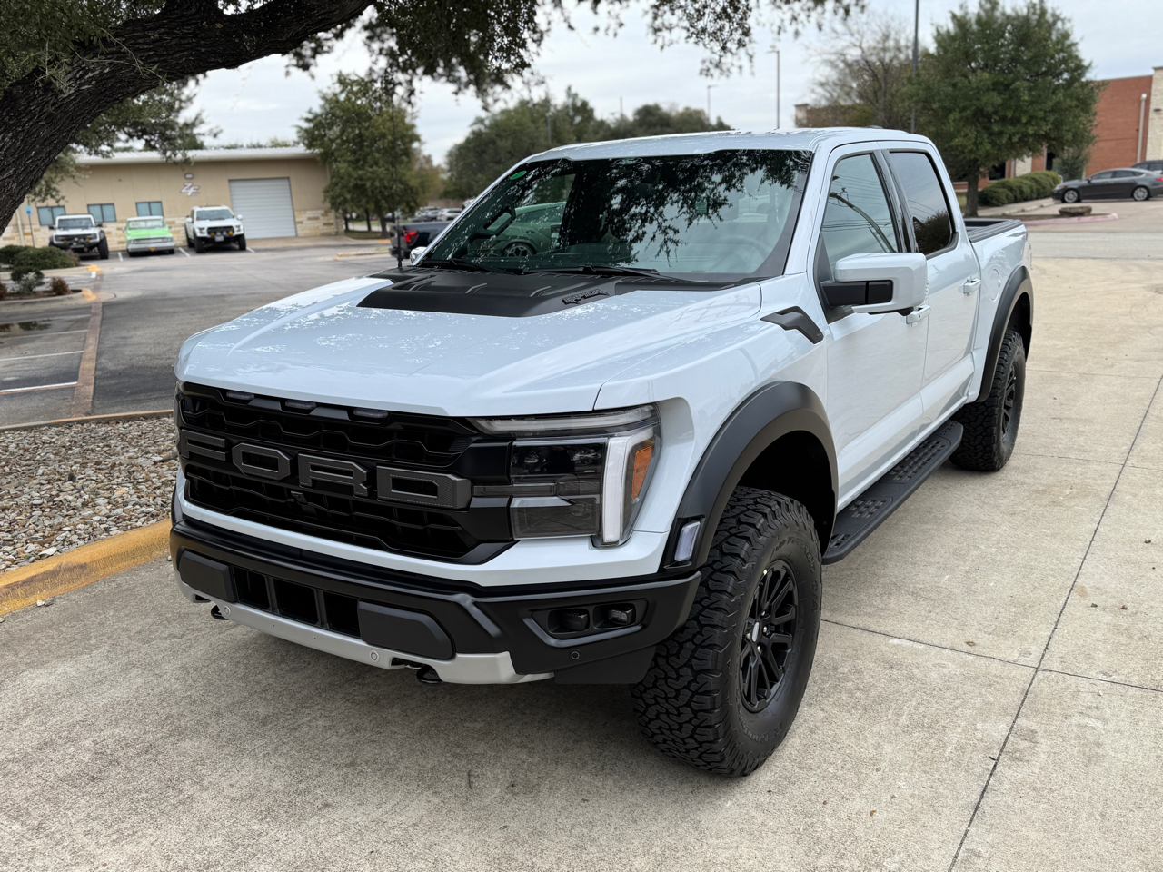2025 Ford F-150 Raptor 4WD SuperCrew 5.5' Box