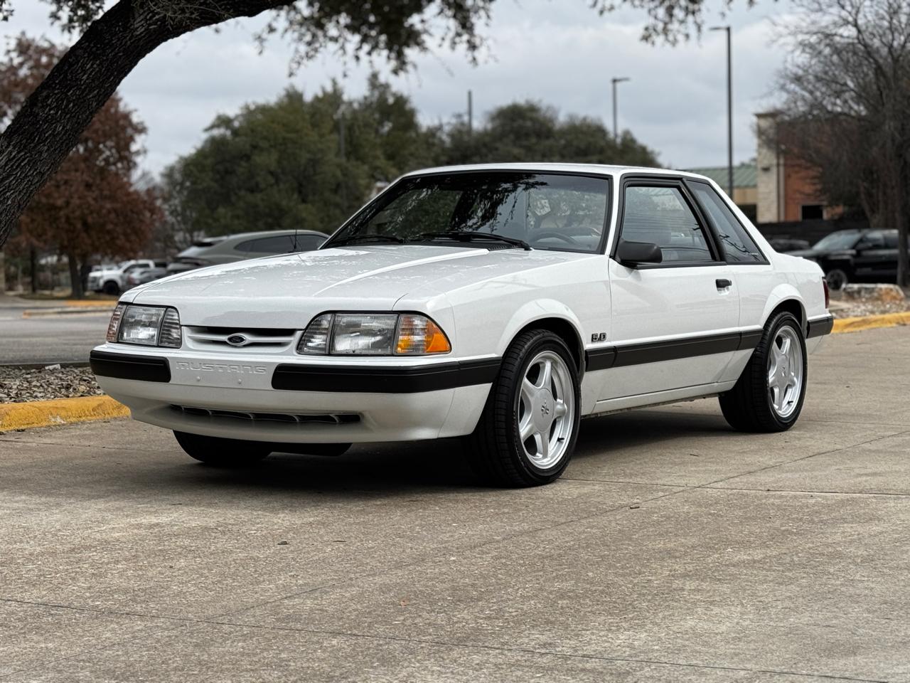1989 Ford Mustang LX 5.0L coupe