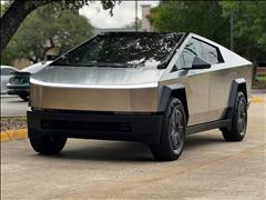 2025 Tesla Cybertruck 