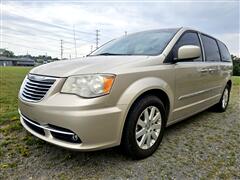 2014 Chrysler Town & Country 