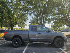 2012 Nissan Titan 