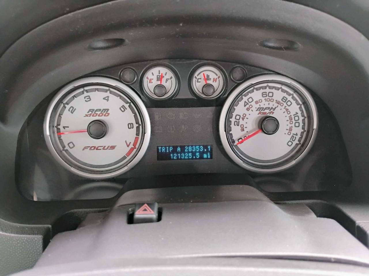 Ford Focus SE Sedan 2011