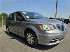 2013 Chrysler Town & Country 
