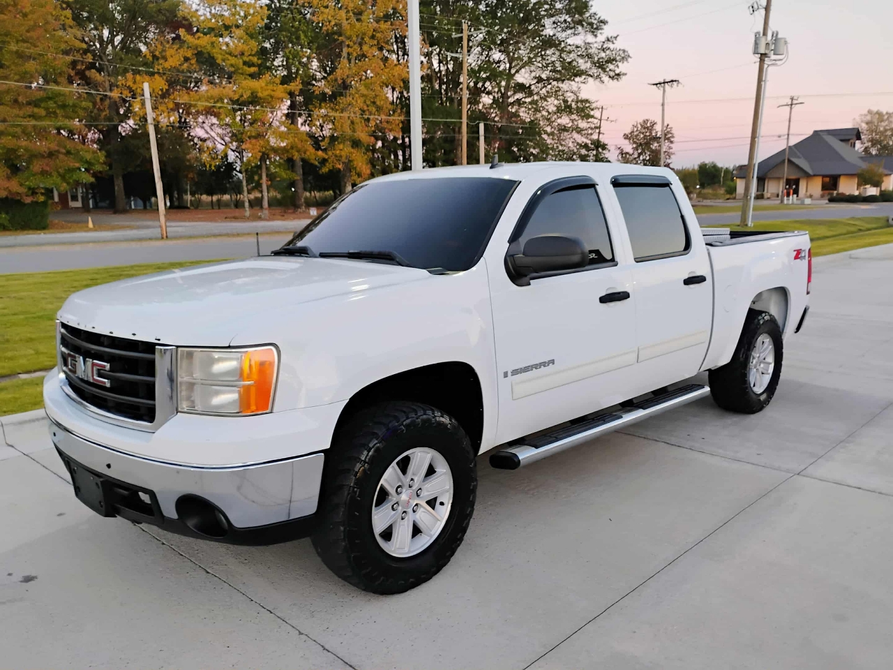 GMC Sierra Classic 1500 SLT Crew Cab 4WD 2007 GMC Sierra Classic 1500 SLT Crew Cab 4WD 2007