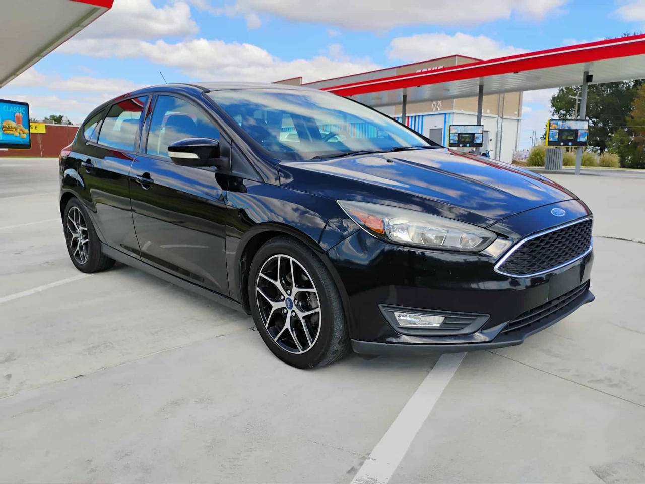 Ford Focus SEL Hatch 2017 Ford Focus SEL Hatch 2017