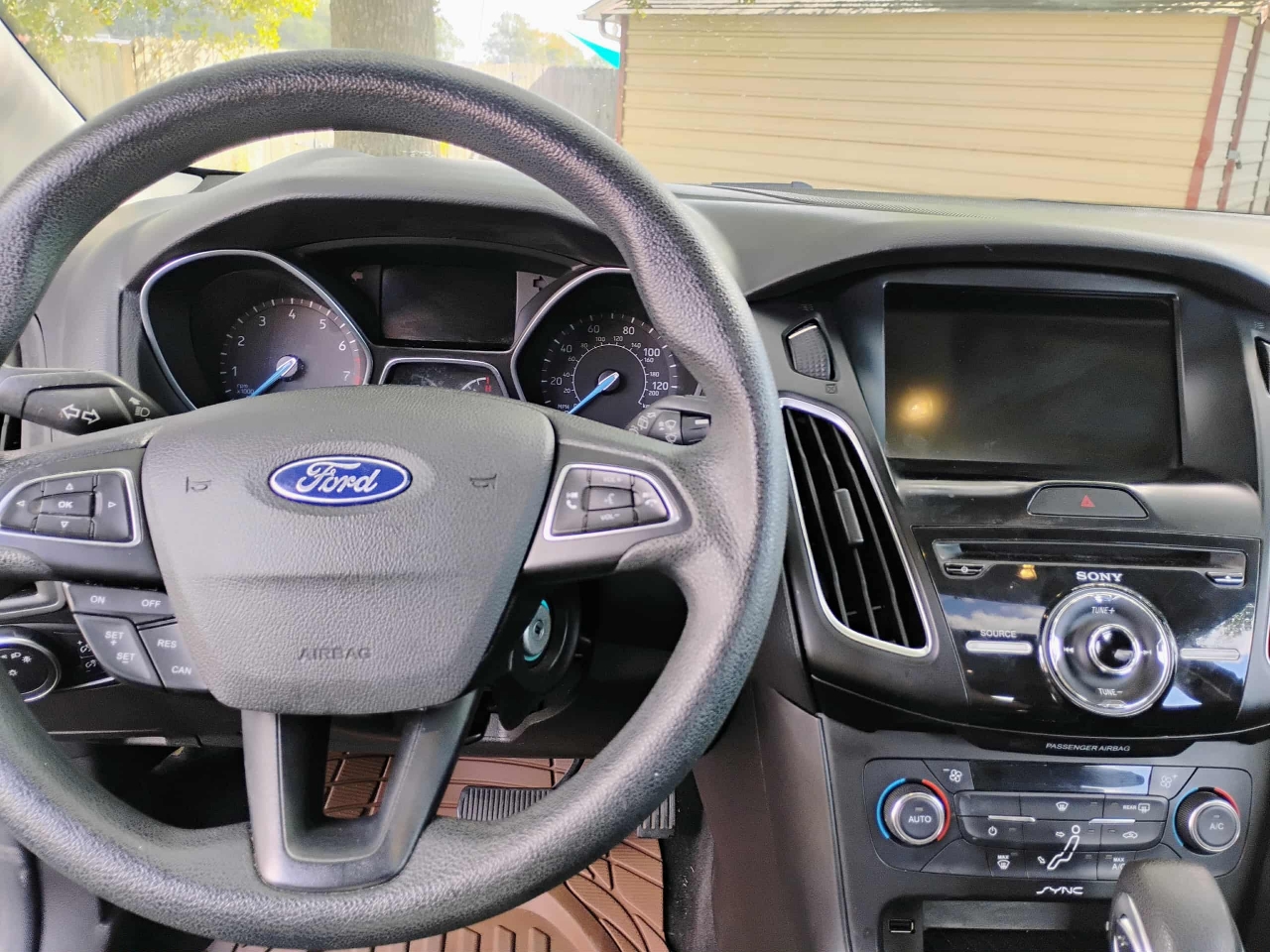 Ford Focus SEL Hatch 2017 Ford Focus SEL Hatch 2017