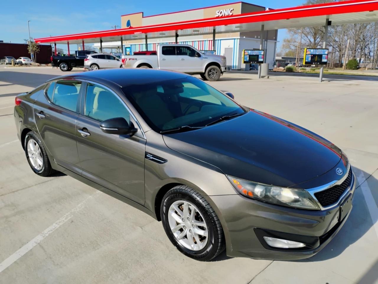 Kia Optima 4dr Sdn 2.4L Auto LX 2012