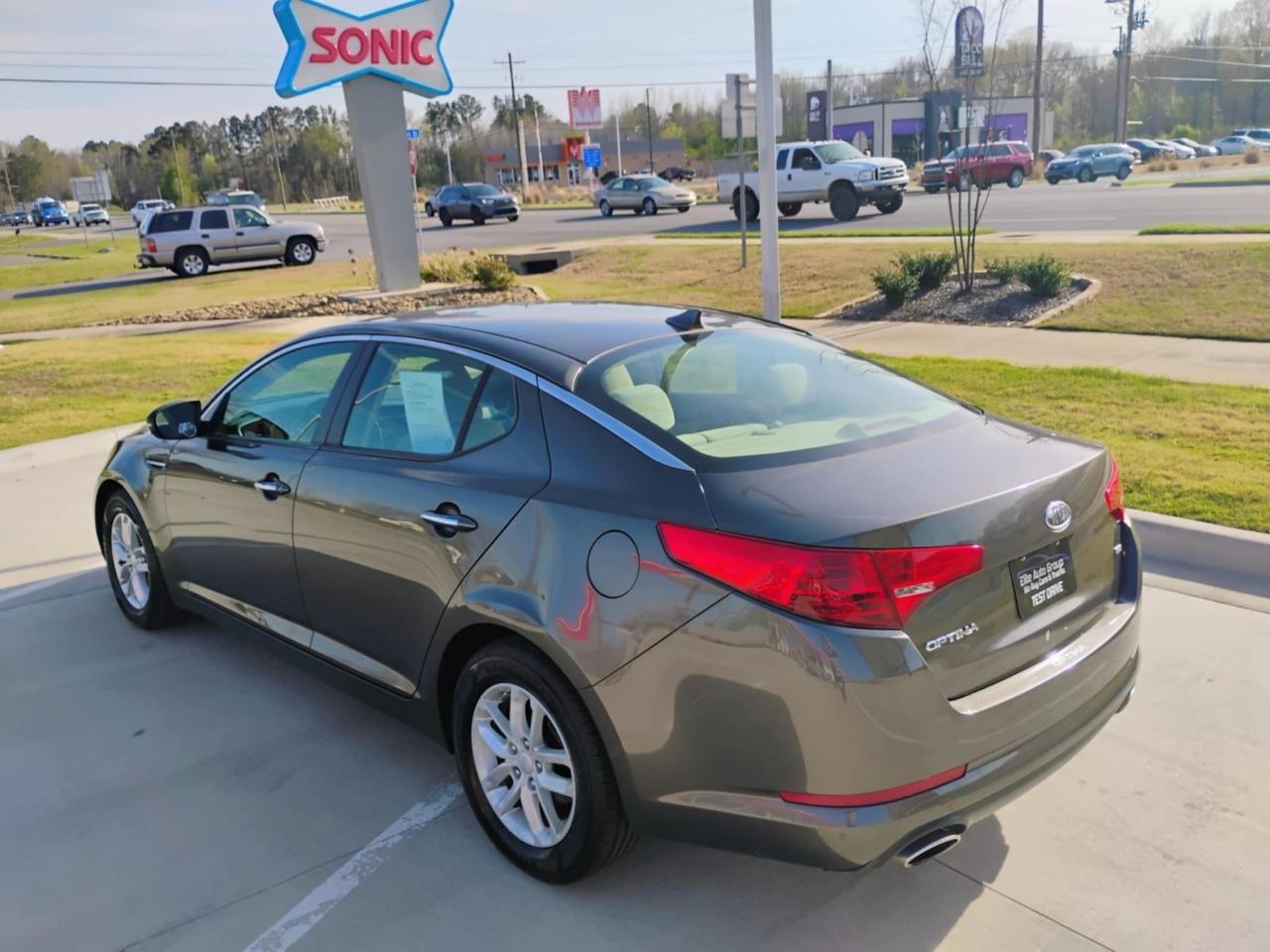 Kia Optima 4dr Sdn 2.4L Auto LX 2012