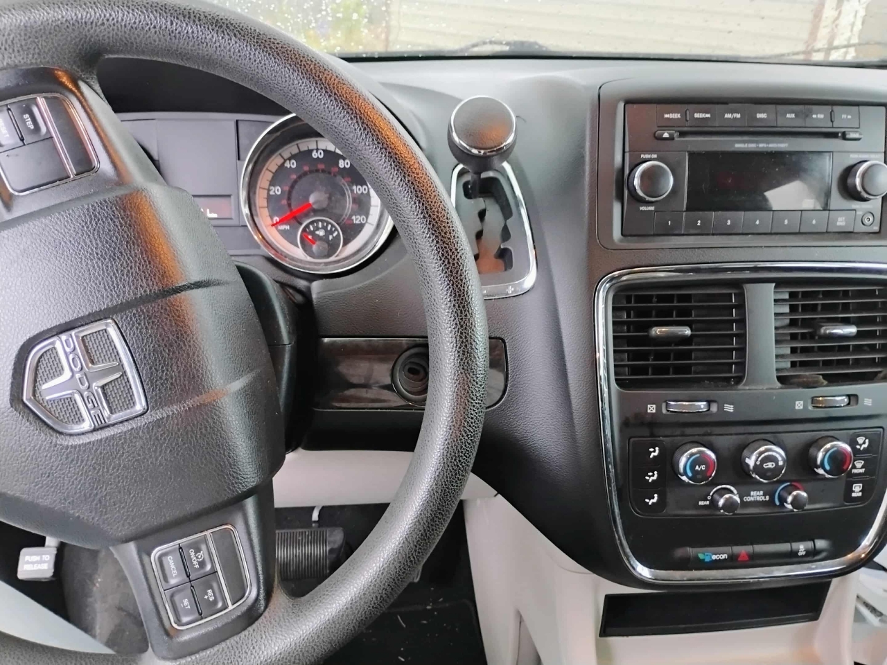 Dodge Grand Caravan 4dr Wgn SXT 2014 Dodge Grand Caravan 4dr Wgn SXT 2014