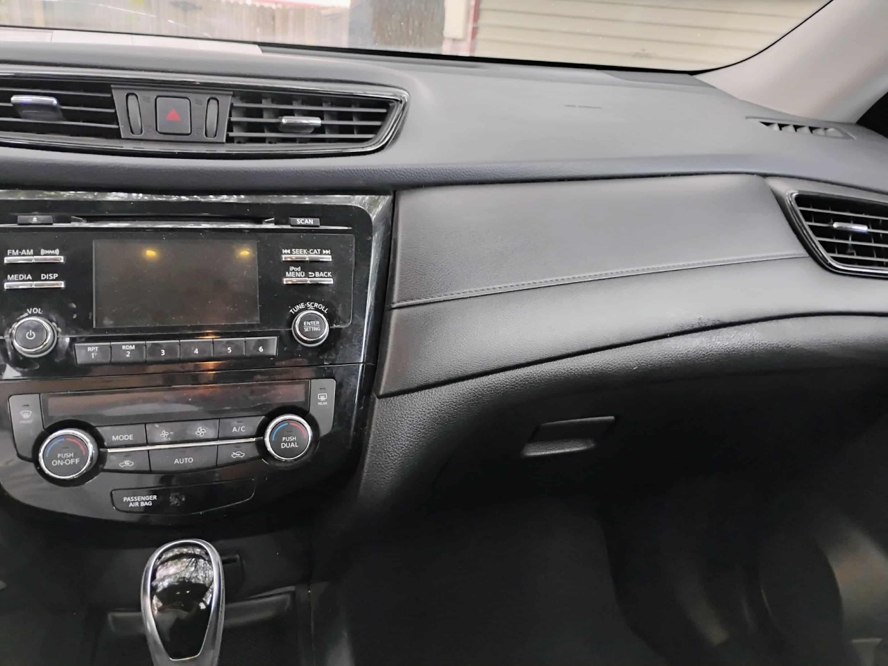 Nissan Rogue 2017.5 AWD SV 2017 Nissan Rogue 2017.5 AWD SV 2017