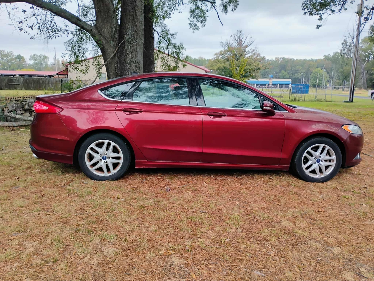 Ford Fusion 4dr Sdn SE FWD 2014 Ford Fusion 4dr Sdn SE FWD 2014