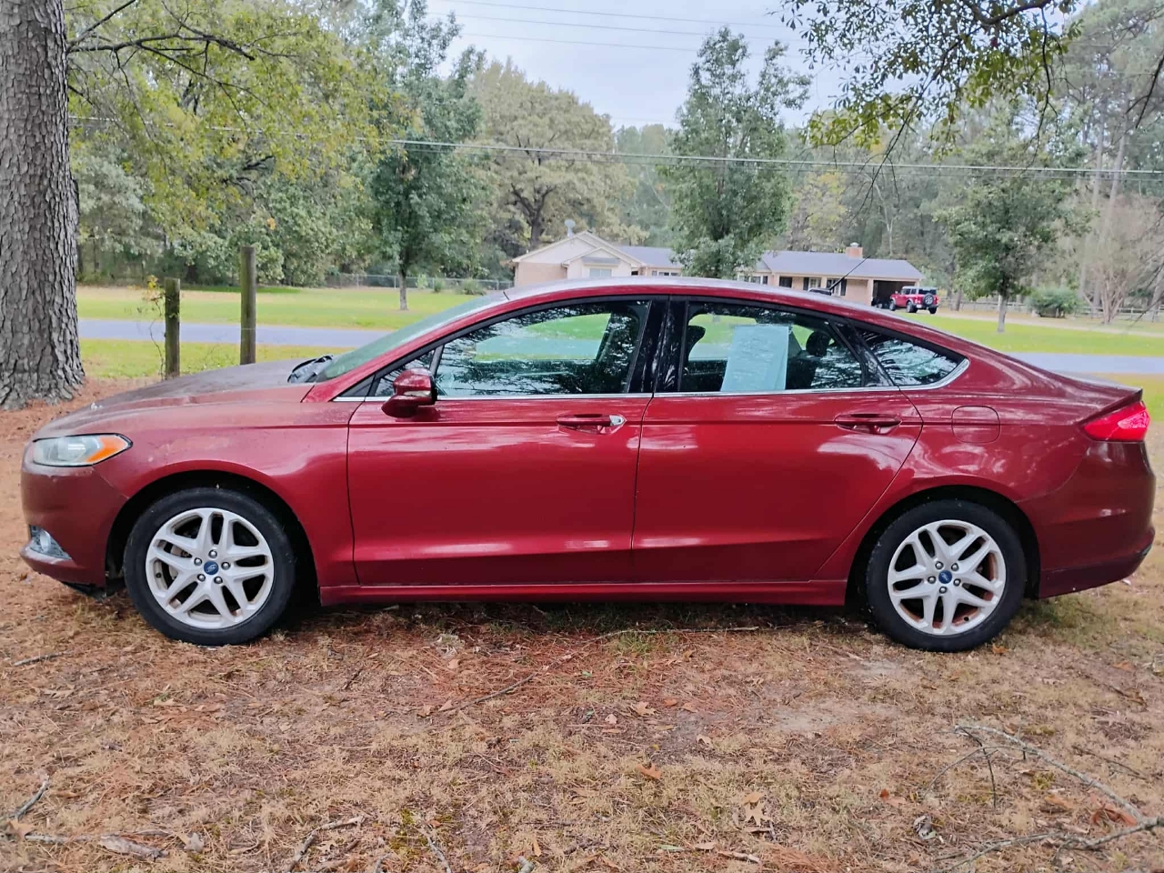 Ford Fusion 4dr Sdn SE FWD 2014 Ford Fusion 4dr Sdn SE FWD 2014