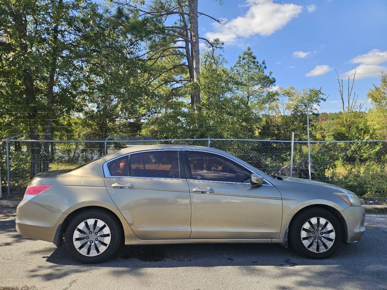 Honda Accord Sdn 4dr I4 Auto LX 2010 Honda Accord Sdn 4dr I4 Auto LX 2010