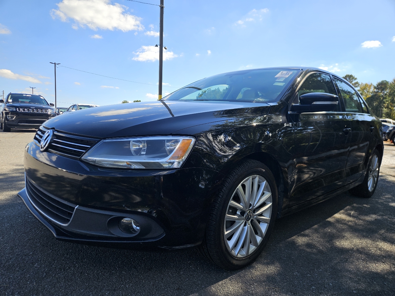 Volkswagen Jetta Sedan 4dr Auto SEL 2014 Volkswagen Jetta Sedan 4dr Auto SEL 2014