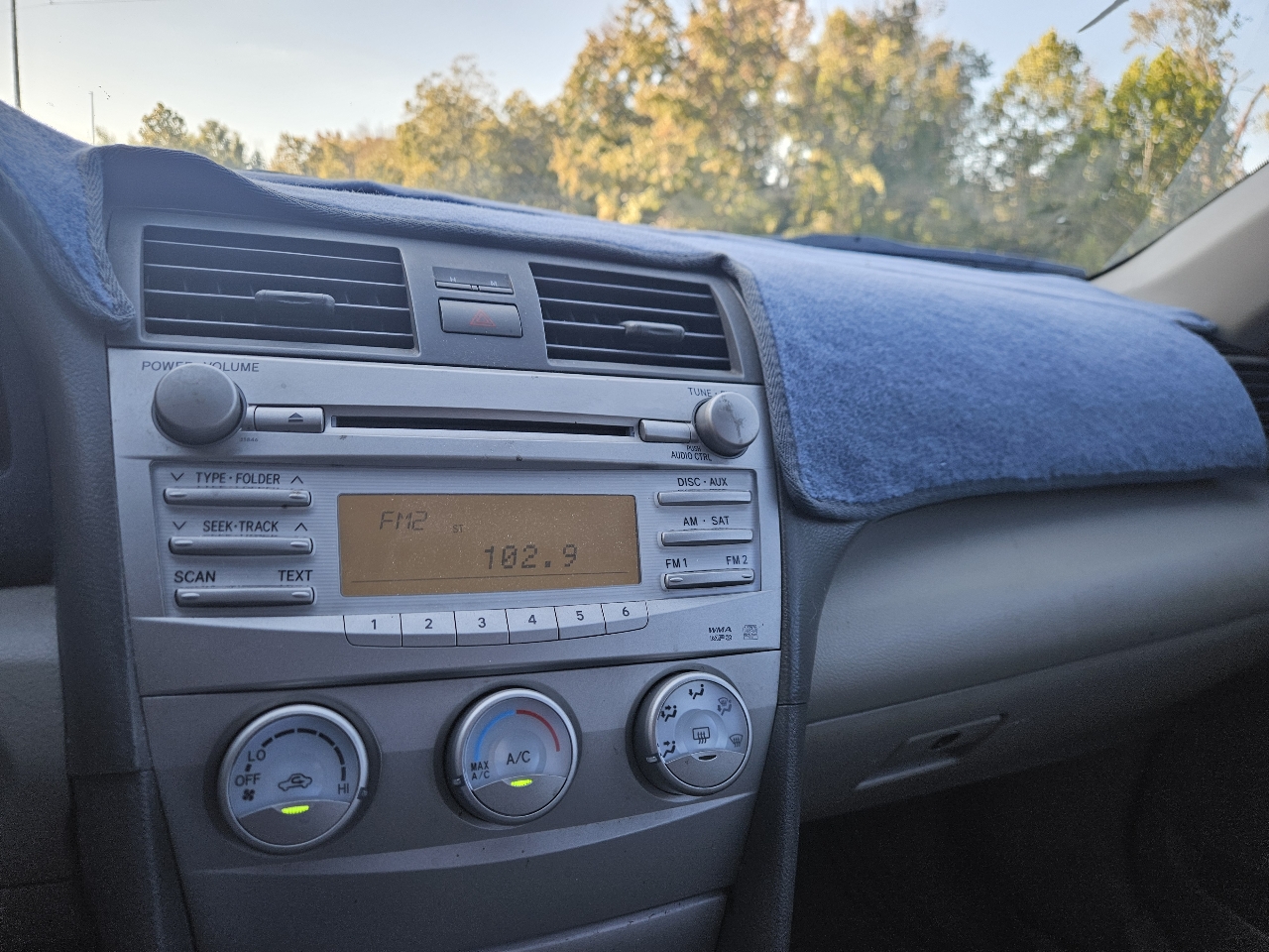 Toyota Camry 4dr Sdn I4 Man (Natl) 2010 Toyota Camry 4dr Sdn I4 Man (Natl) 2010