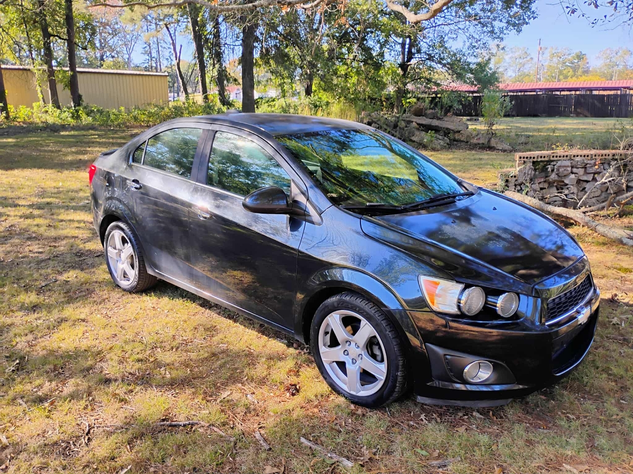 Chevrolet Sonic 4dr Sdn Auto LTZ 2015 Chevrolet Sonic 4dr Sdn Auto LTZ 2015