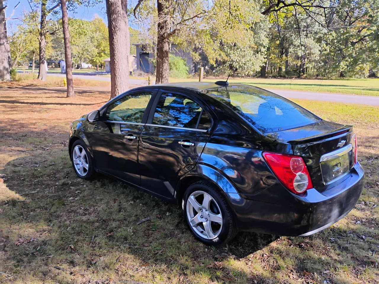 Chevrolet Sonic 4dr Sdn Auto LTZ 2015 Chevrolet Sonic 4dr Sdn Auto LTZ 2015