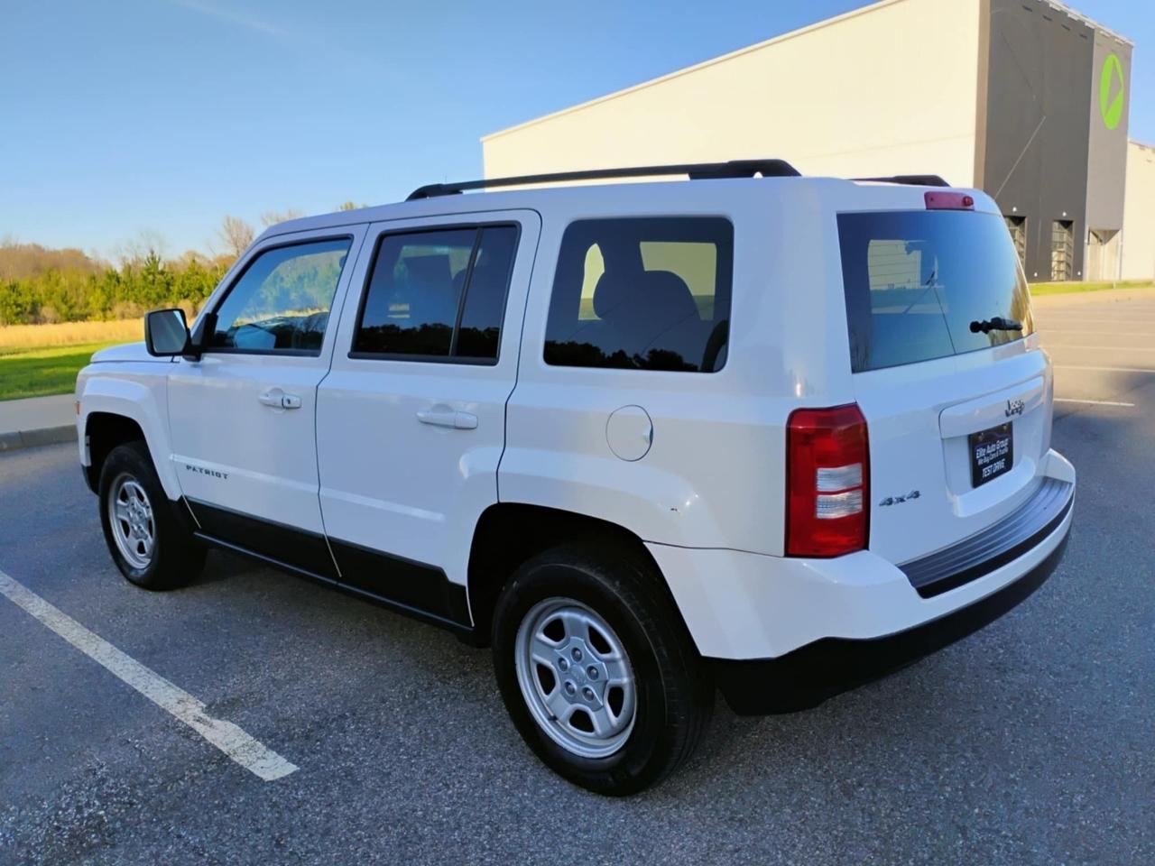 Jeep Patriot 4WD 4dr Sport 2015