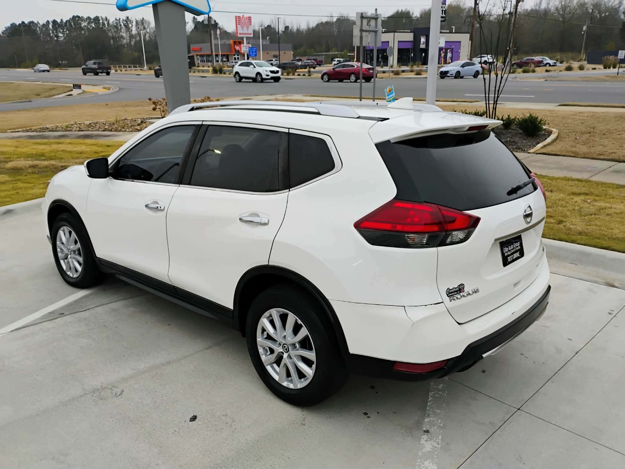 Nissan Rogue FWD SV 2017