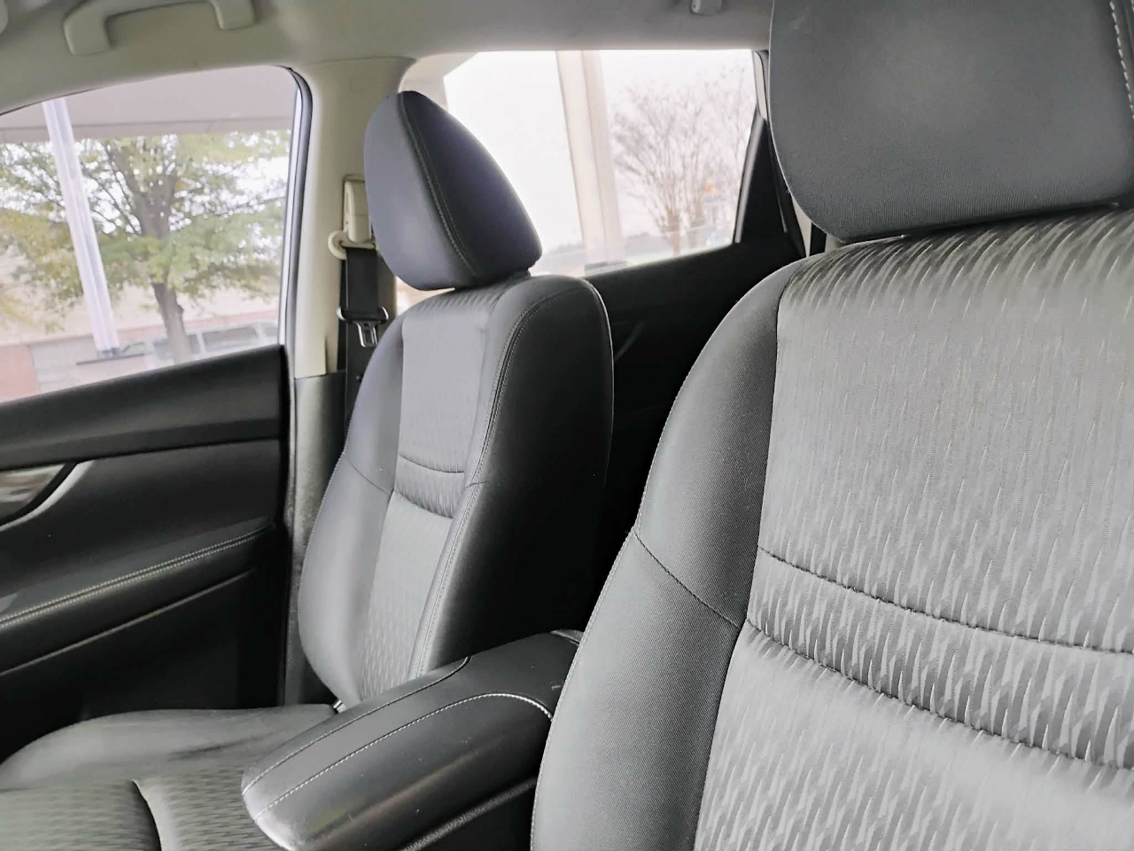 Nissan Rogue FWD SV 2017