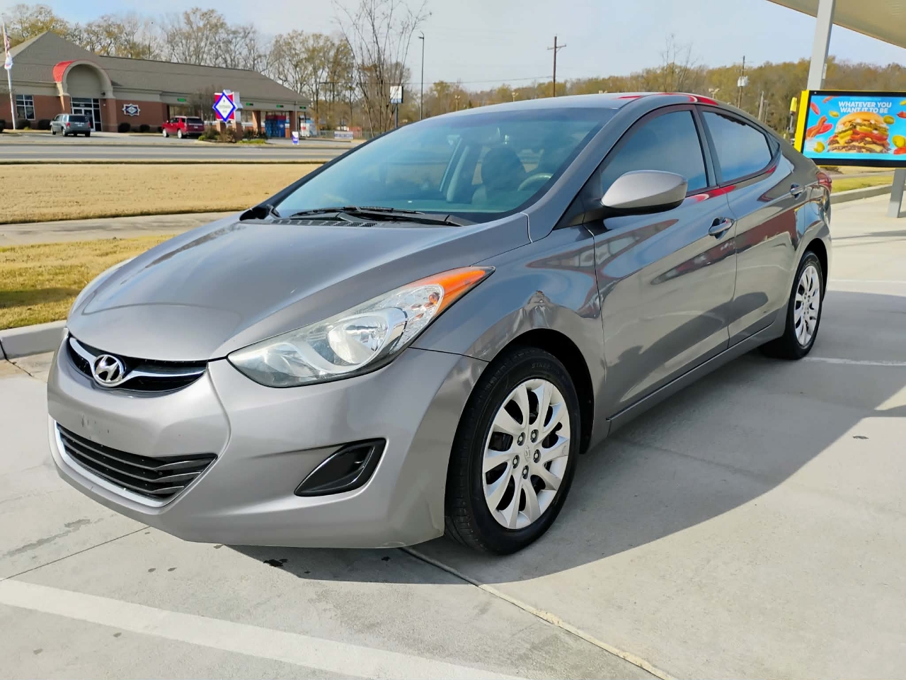 2013 Hyundai Elantra GLS's photo