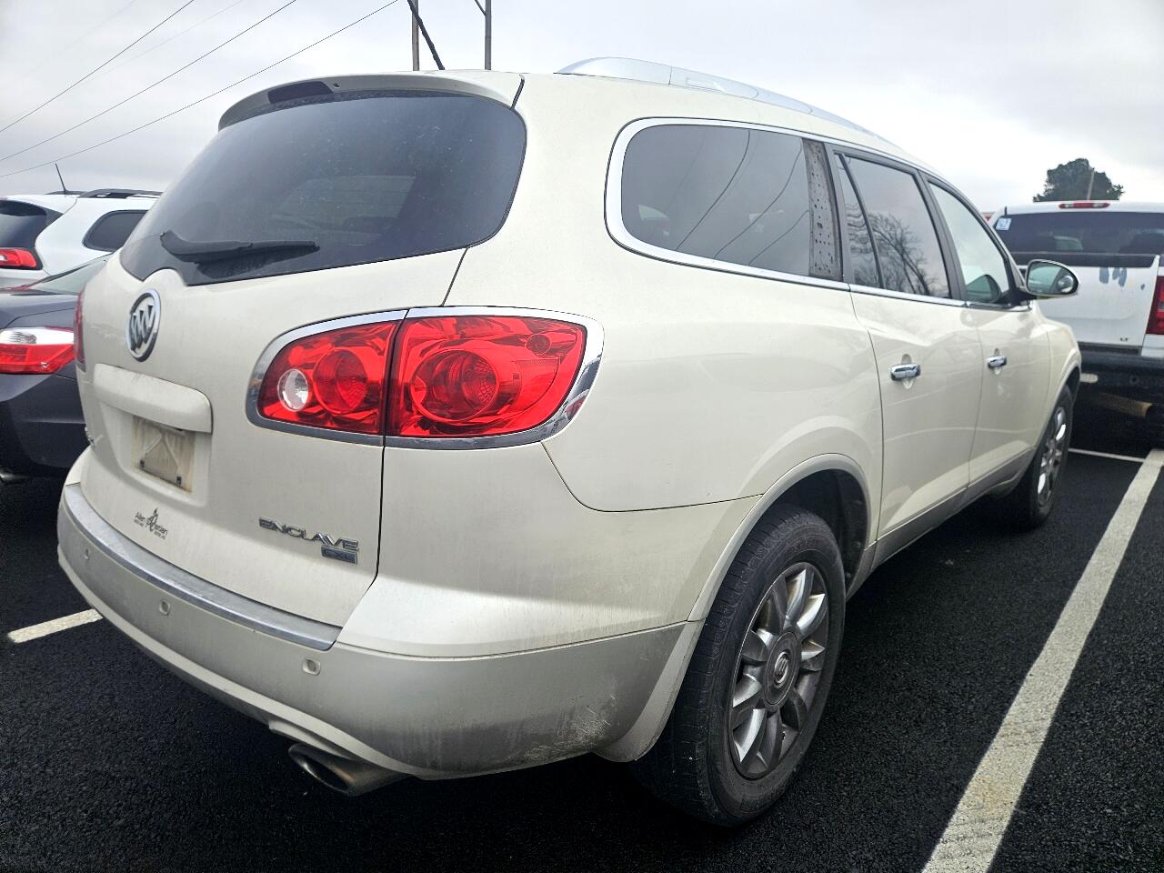 Buick Enclave FWD 4dr CXL-1 2011