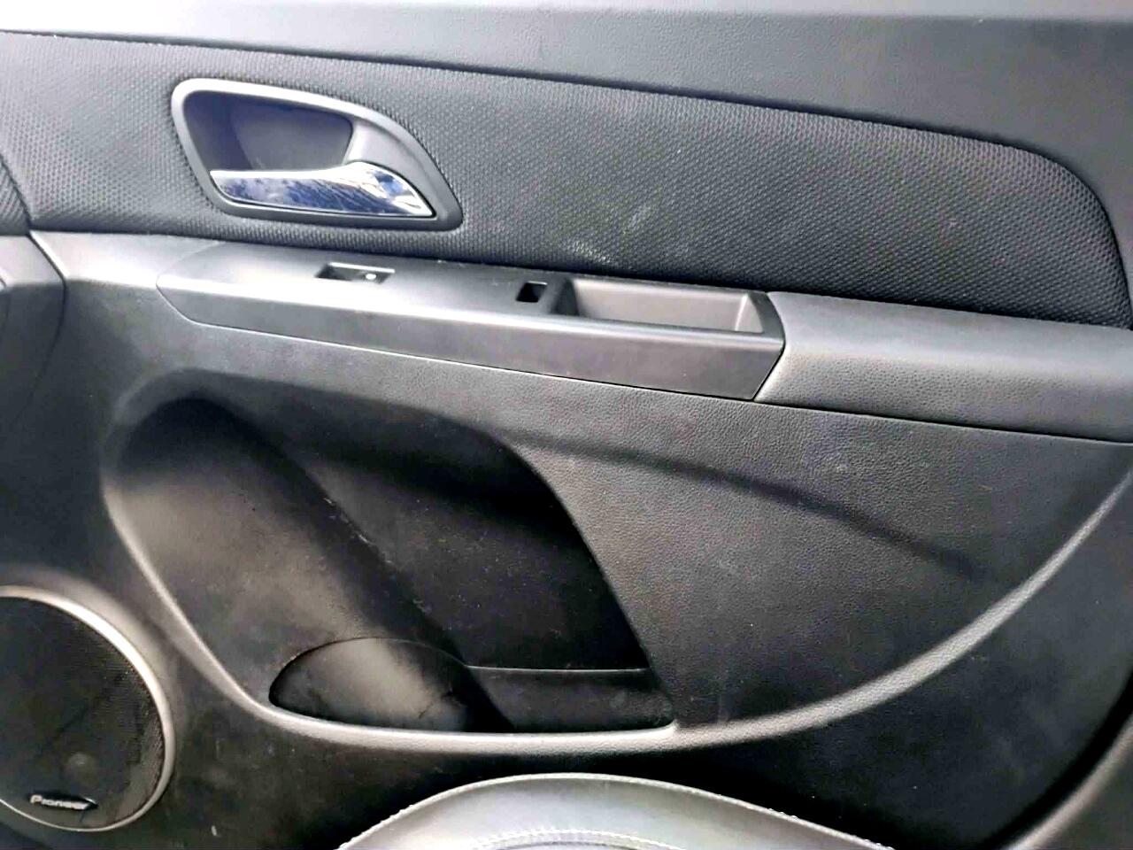 Chevrolet Cruze 4dr Sdn LTZ 2015