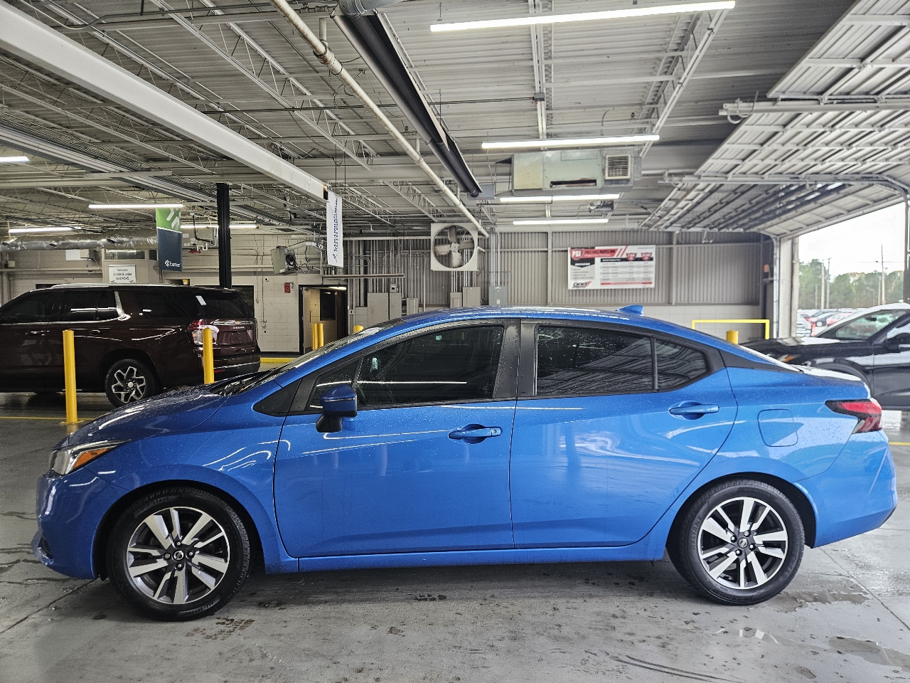 Nissan Versa SV CVT 2020