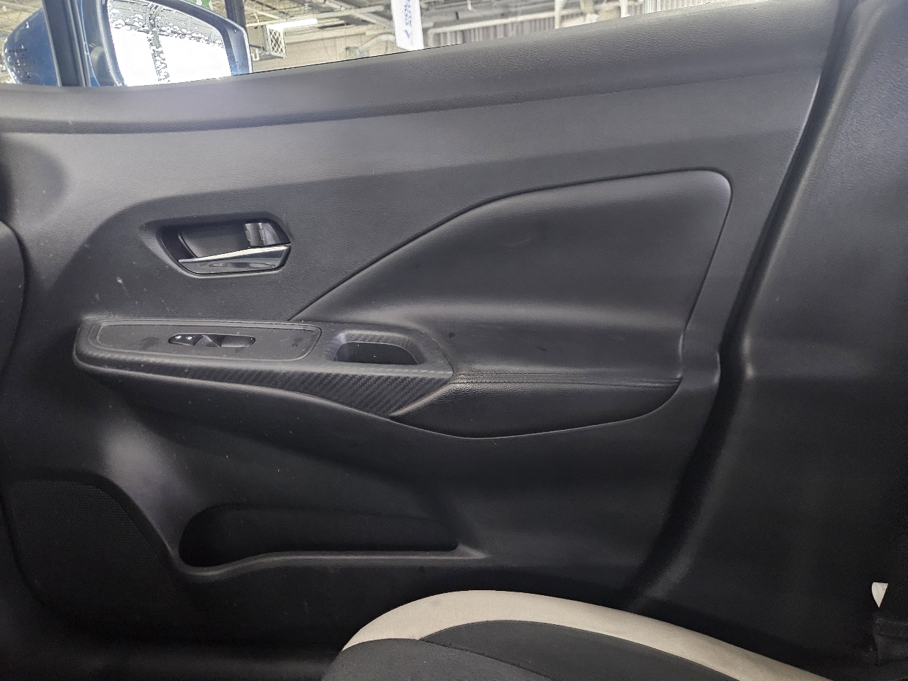 Nissan Versa SV CVT 2020