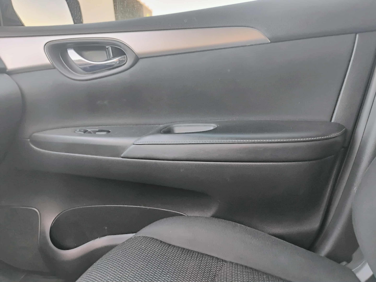 Nissan Sentra S CVT 2019