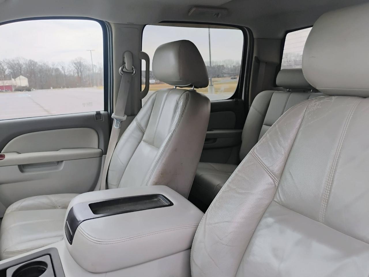 Chevrolet Silverado 1500 4WD Crew Cab 143.5" LTZ 2011